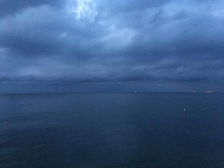 夕マヅメにジグサビキ